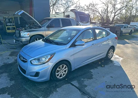 2013 Hyundai Accent Gls z USA, uszkodzony, nr VIN KMHCT4AE3DU517406
